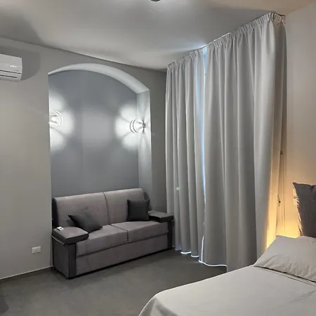 ゲストハウス Palazzo Frami 4*