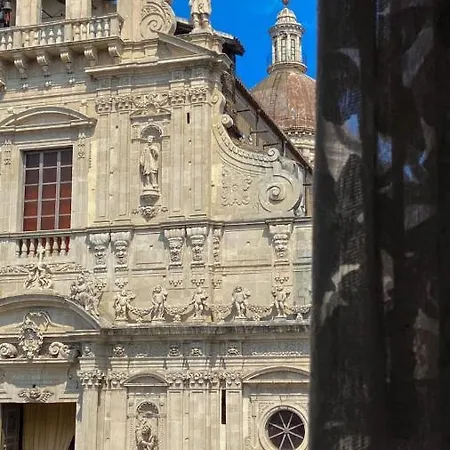 Gasthuis Palazzo Frami Acireale
